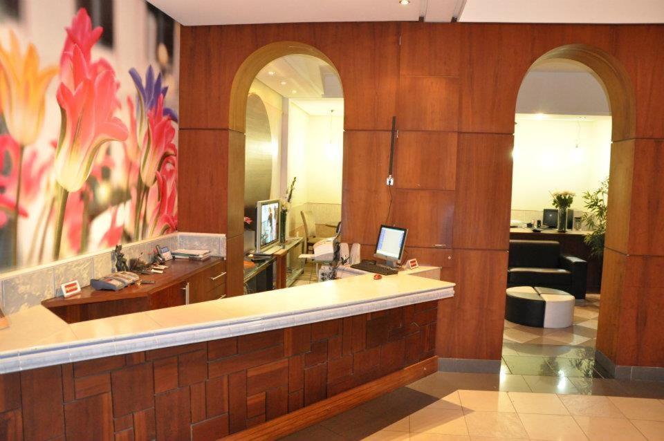 Feira Plaza Hotel เฟย์รา เด ซานตานา ภายนอก รูปภาพ
